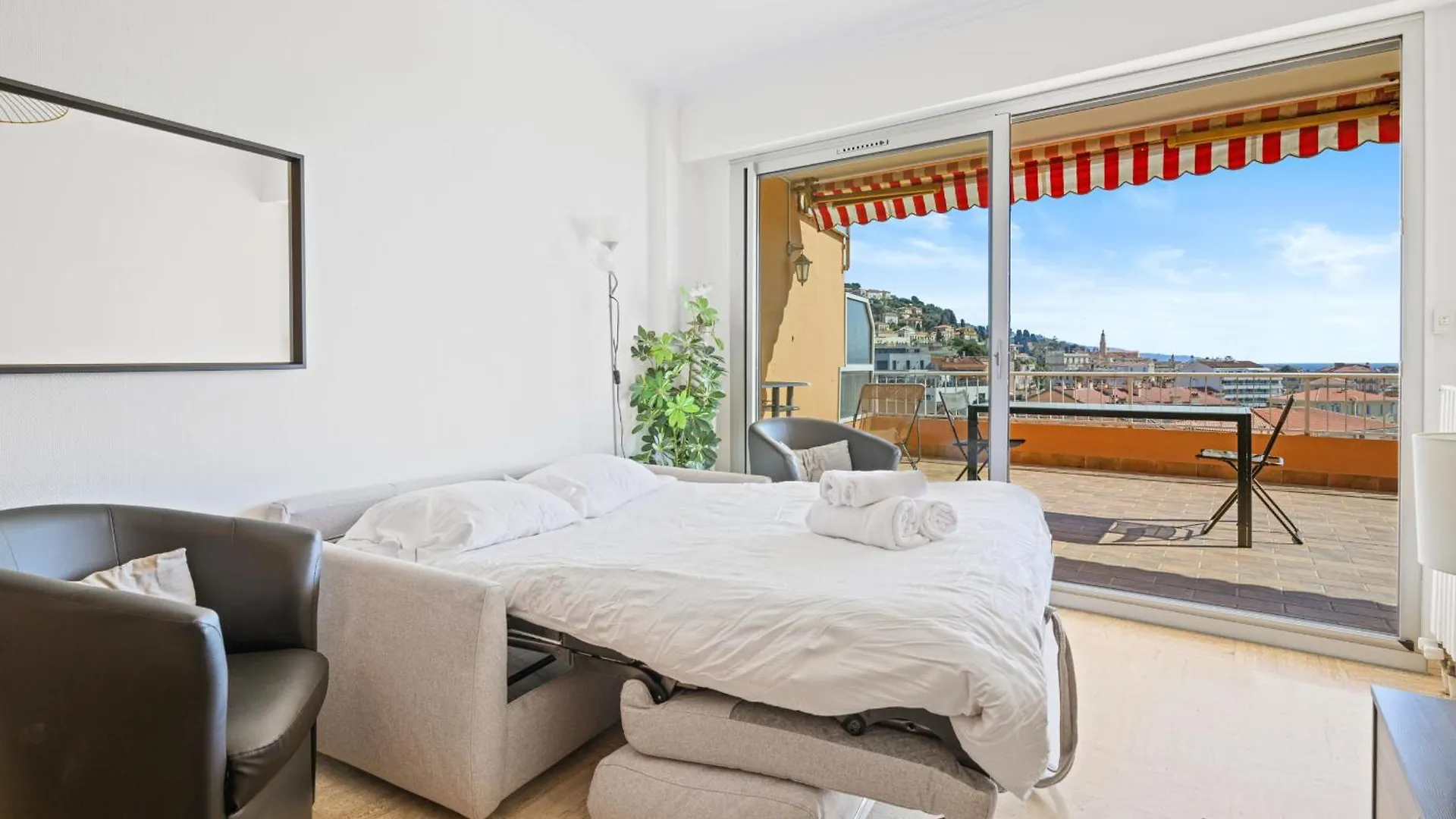 Apartment 'L'Alicante Proche' Gare, Terrasse, Vue Mer Menton