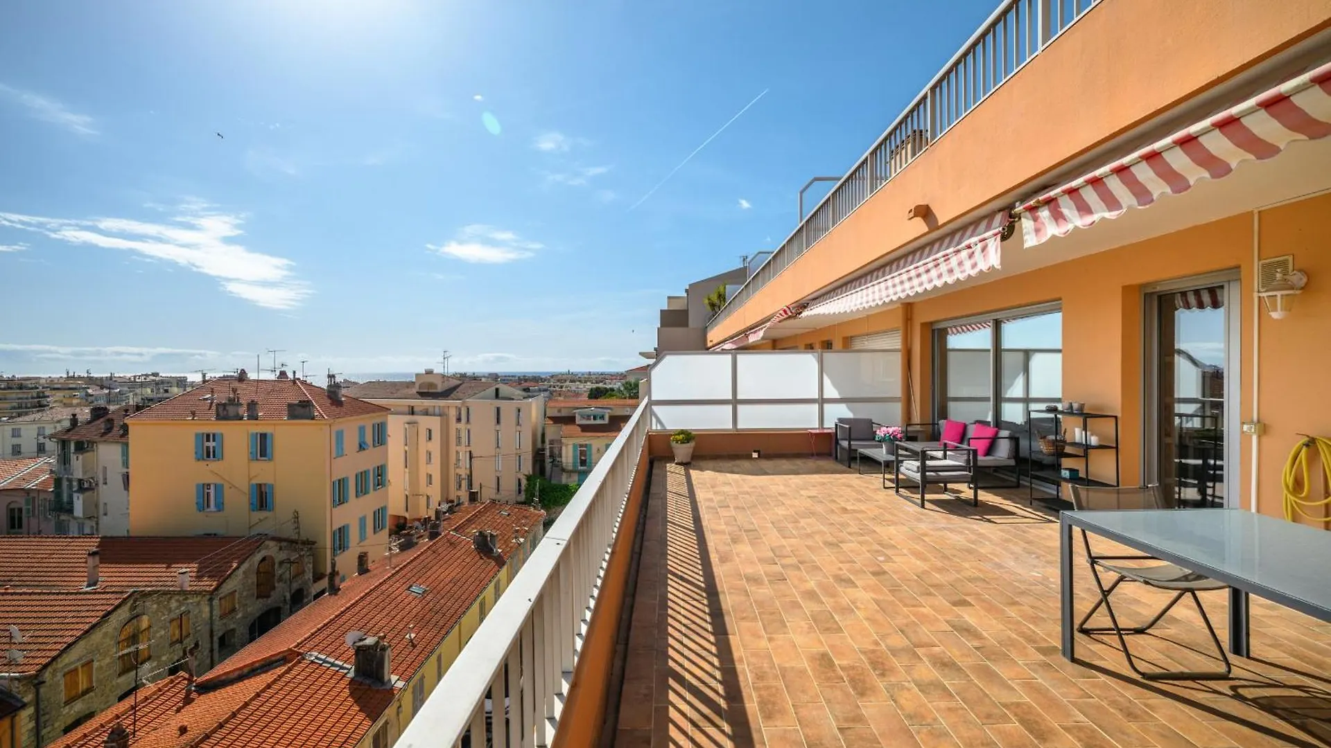 'L'Alicante Proche' Gare, Terrasse, Vue Mer Menton France